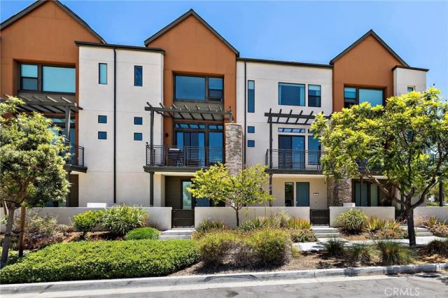 190 Sawbuck, Irvine, CA 92618