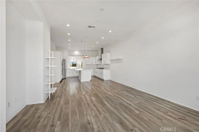 190 Sawbuck, Irvine, CA 92618