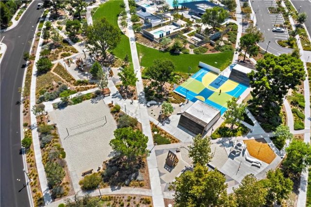 190 Sawbuck, Irvine, CA 92618