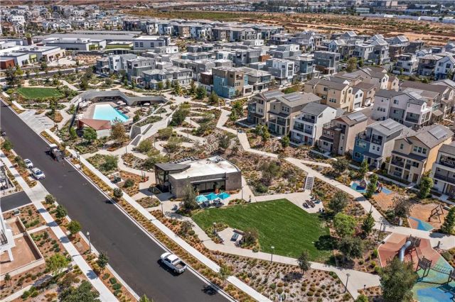 190 Sawbuck, Irvine, CA 92618