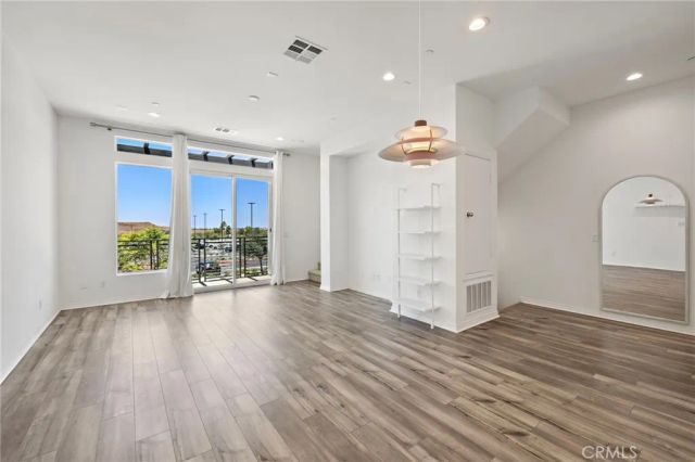 190 Sawbuck, Irvine, CA 92618