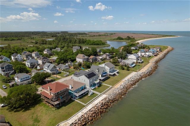 106 Lighthouse DR, Hampton, VA 23664