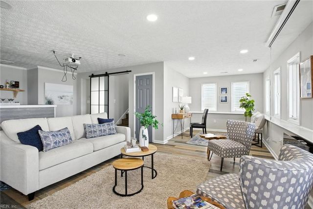 106 Lighthouse DR, Hampton, VA 23664