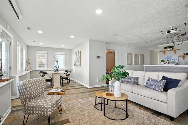 106 Lighthouse DR, Hampton, VA 23664