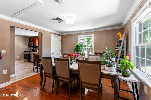3 S Minnisink Avenue S, Sayreville, NJ 08872