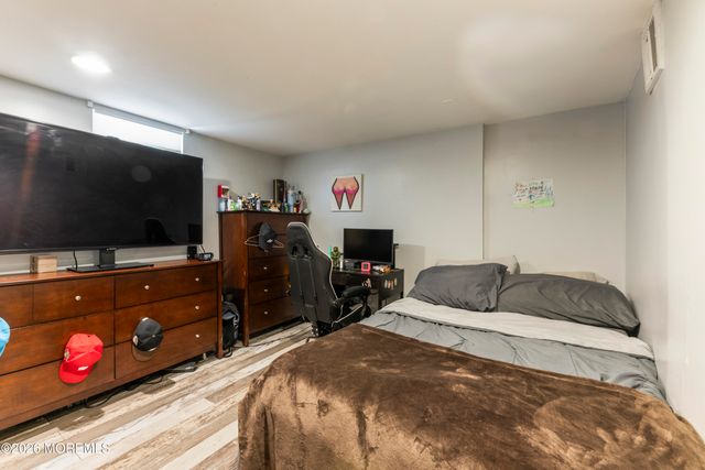 3 S Minnisink Avenue S, Sayreville, NJ 08872