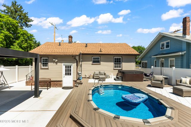 3 S Minnisink Avenue S, Sayreville, NJ 08872
