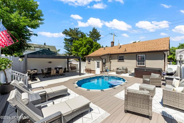 3 S Minnisink Avenue S, Sayreville, NJ 08872