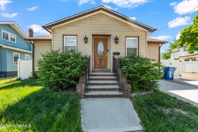 3 S Minnisink Avenue S, Sayreville, NJ 08872