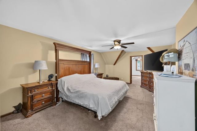 806 W 126th Court, Crown Point, IN 46307