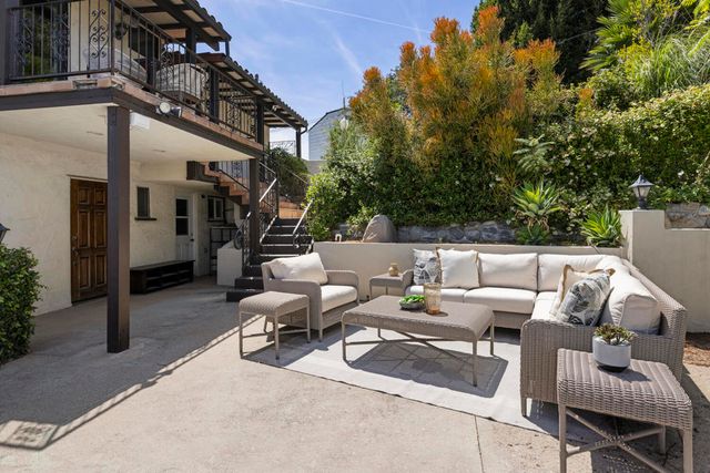 3756 Clayton Avenue W, Los Angeles, CA 90027