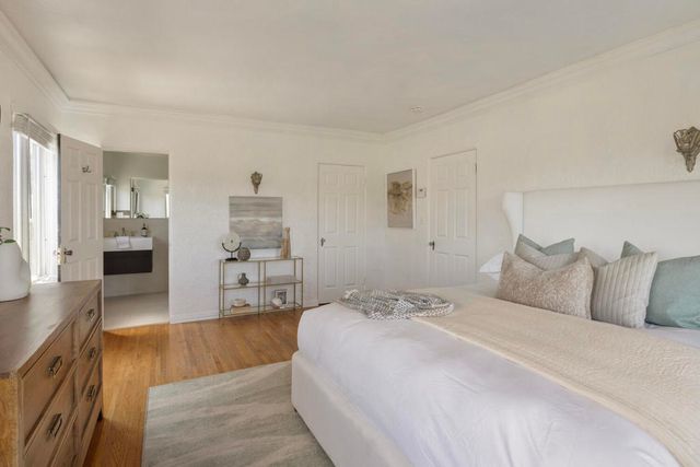 3756 Clayton Avenue W, Los Angeles, CA 90027