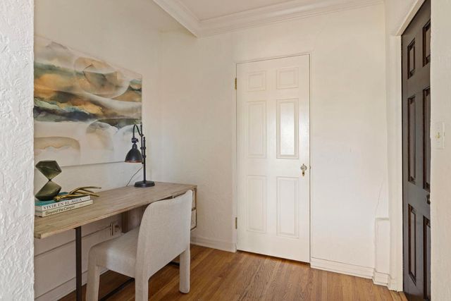 3756 Clayton Avenue W, Los Angeles, CA 90027