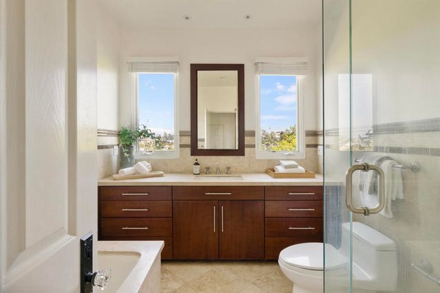 3756 Clayton Avenue W, Los Angeles, CA 90027