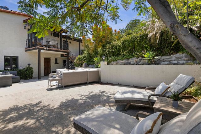 3756 Clayton Avenue W, Los Angeles, CA 90027
