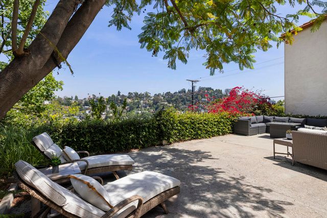 3756 Clayton Avenue W, Los Angeles, CA 90027