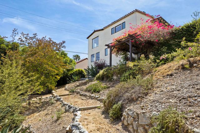 3756 Clayton Avenue W, Los Angeles, CA 90027