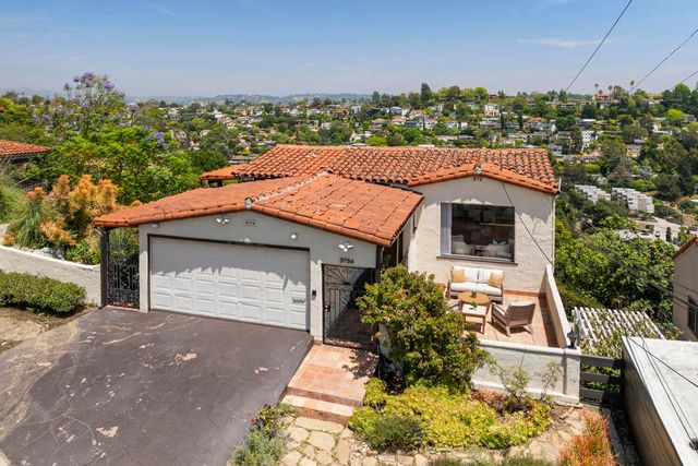 3756 Clayton Avenue W, Los Angeles, CA 90027