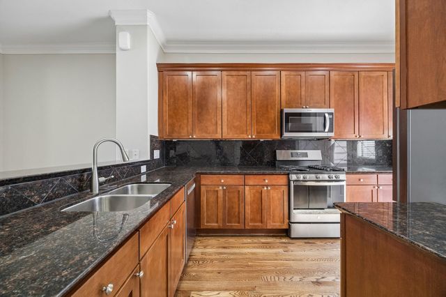 1046 W 23rd Street C, Houston, TX 77008