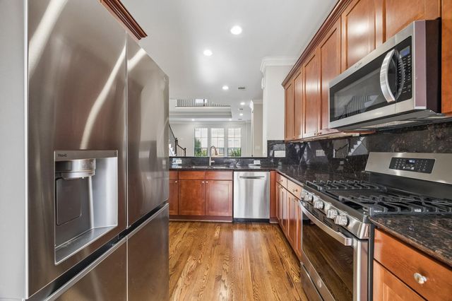 1046 W 23rd Street C, Houston, TX 77008