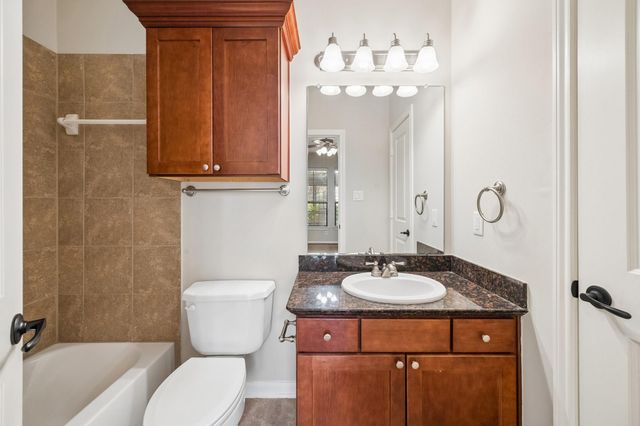 1046 W 23rd Street C, Houston, TX 77008