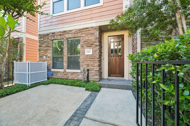 1046 W 23rd Street C, Houston, TX 77008
