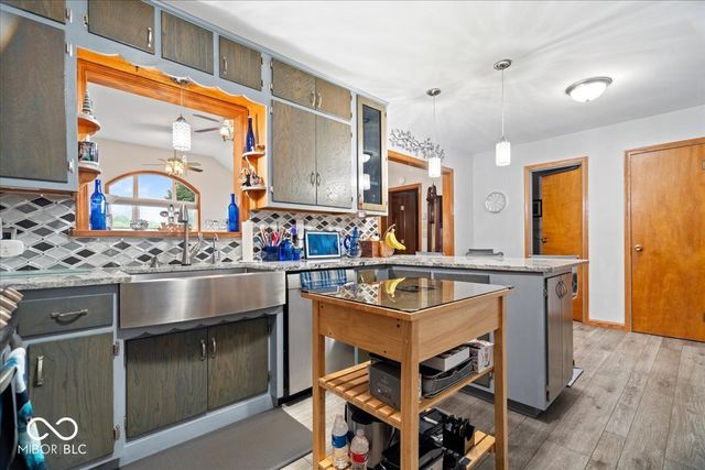 703 N Peterman Road, Greenwood, IN 46142