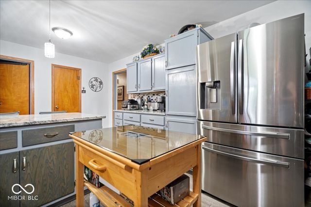 703 N Peterman Road, Greenwood, IN 46142