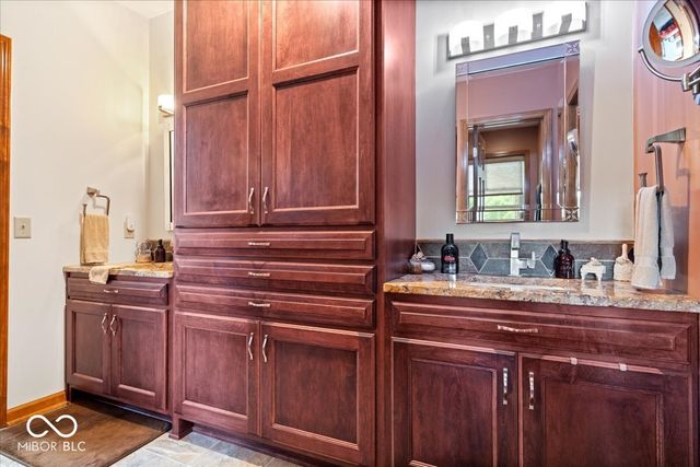 703 N Peterman Road, Greenwood, IN 46142