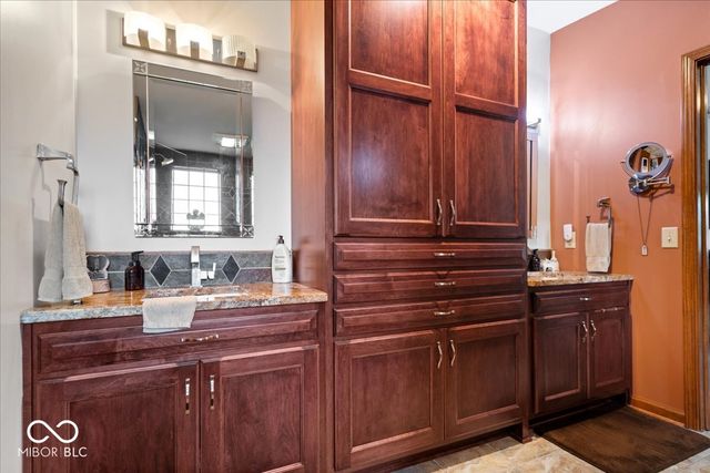 703 N Peterman Road, Greenwood, IN 46142