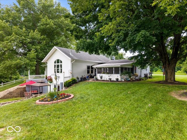 703 N Peterman Road, Greenwood, IN 46142