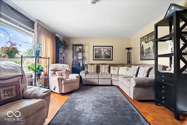 703 N Peterman Road, Greenwood, IN 46142