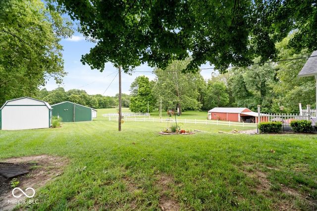 703 N Peterman Road, Greenwood, IN 46142