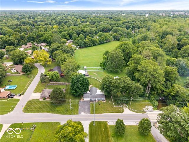 703 N Peterman Road, Greenwood, IN 46142