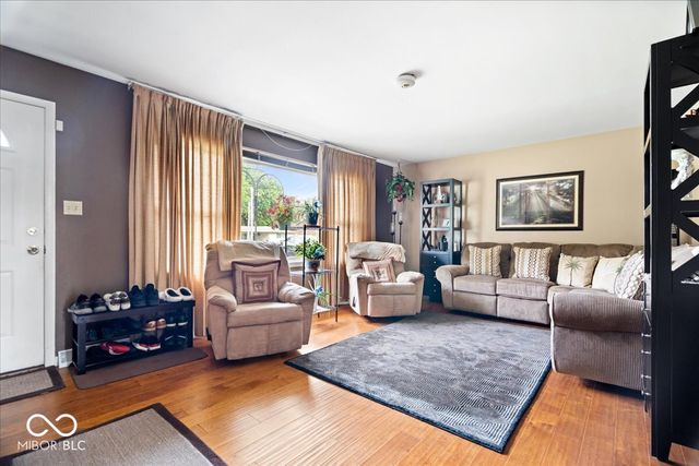 703 N Peterman Road, Greenwood, IN 46142