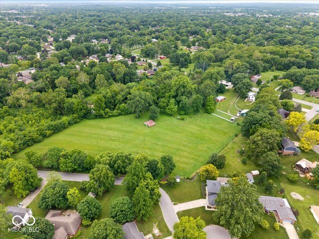 703 N Peterman Road, Greenwood, IN 46142