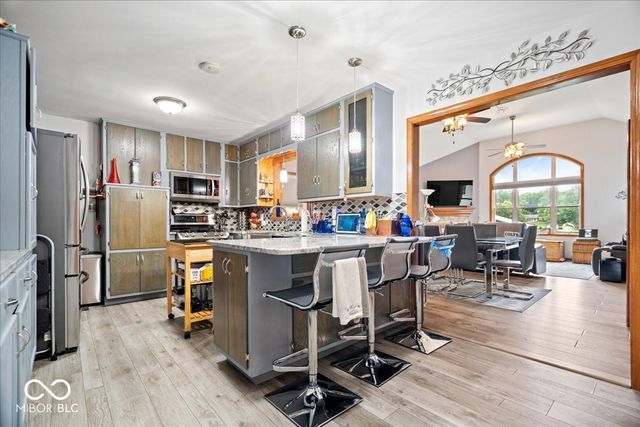703 N Peterman Road, Greenwood, IN 46142