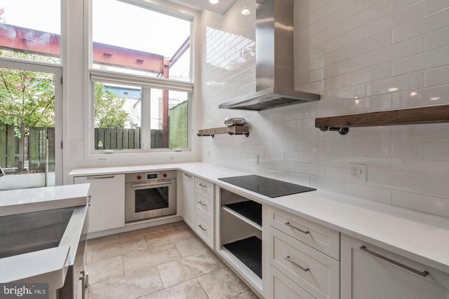 313 FULTON ST, Philadelphia, PA 19147