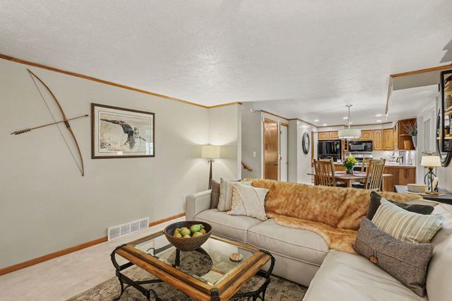1695 Broadview Drive, Jenison, MI 49428