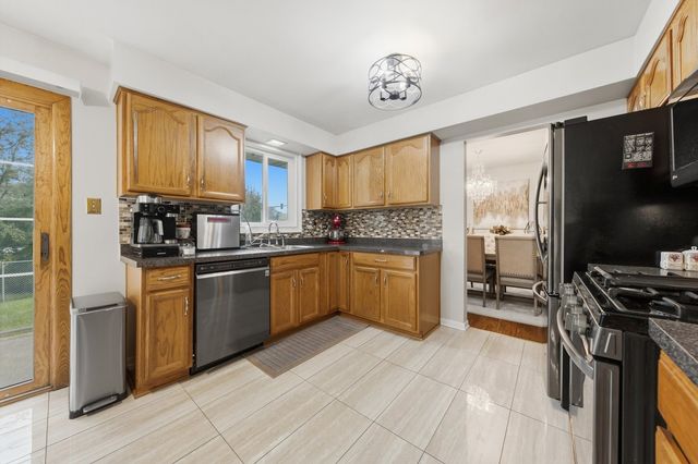 12025 Winchester Road, Orland Park, IL 60467