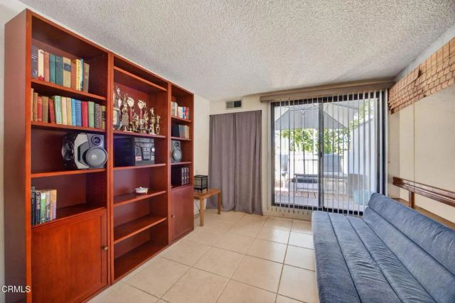 1230 Tivoli Lane 224, Simi Valley, CA 93065