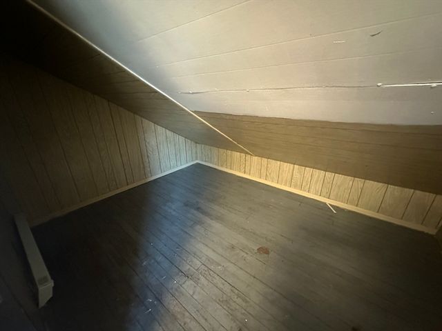 1 Eames Ave, Worcester, MA 01603