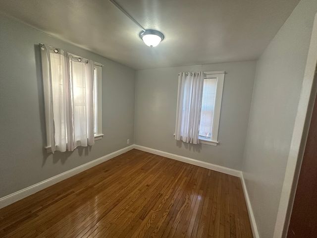 1 Eames Ave, Worcester, MA 01603