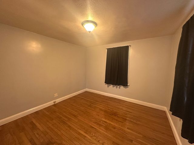 1 Eames Ave, Worcester, MA 01603