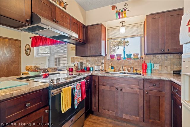 306 Rock Jail Road, Panama, OK 74930