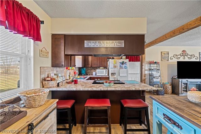 306 Rock Jail Road, Panama, OK 74930