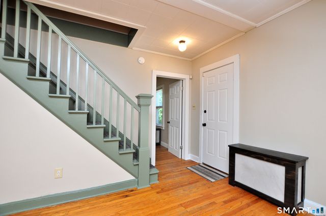 33 Roy Street, Enfield, CT 06082