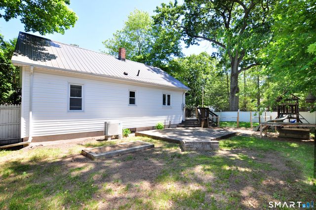 33 Roy Street, Enfield, CT 06082