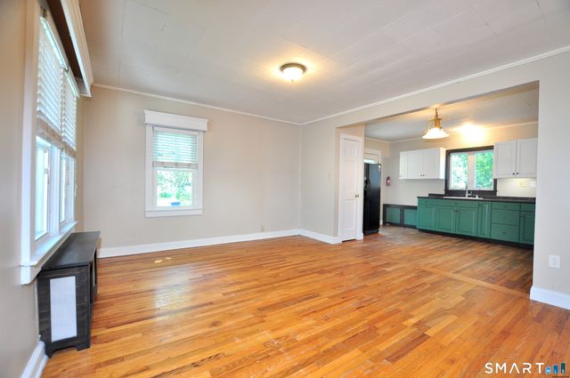 33 Roy Street, Enfield, CT 06082
