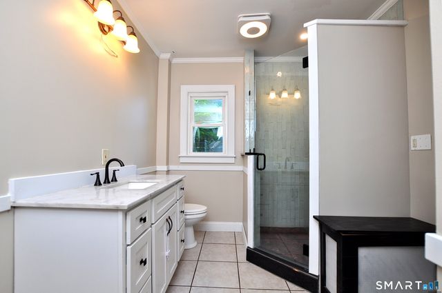 33 Roy Street, Enfield, CT 06082